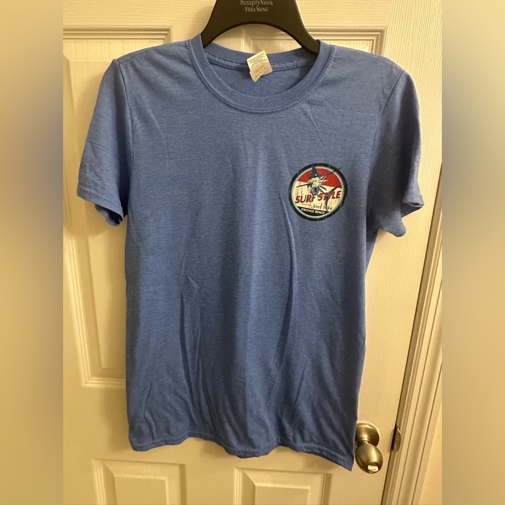 Surf Style Orange Beach Men’s Size Small Blue Short Sleeve Shirt Gildan